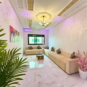 زيارة الفندق